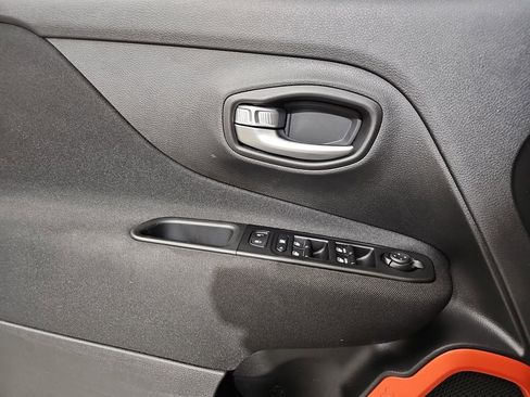 Used 2020 Jeep Renegade Sport AWD/4WD image 28