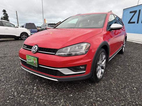 Used 2017 Volkswagen Golf Alltrack SEL image 8