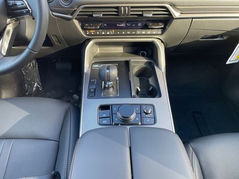 New 2026 MAZDA CX-90 3.3 Turbo w/ Preferred Package AWD/4WD image 10