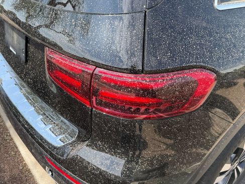 Used 2024 Mercedes-Benz GLB 250 image 10