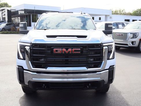 New 2026 GMC Sierra 3500 Pro w/ Convenience Package AWD/4WD image 3