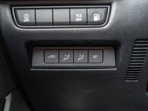 Used 2025 MAZDA CX-50 AWD 2.5 Hybrid w/ Premium Pkg image 23