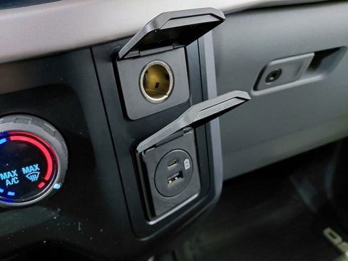 Used 2023 Ford F150 XLT image 35