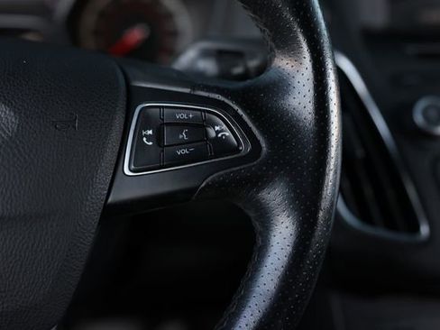 Used 2016 Ford Focus ST image 31