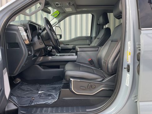 Used 2024 Ford F250 Lariat w/ Lariat Ultimate Package image 9