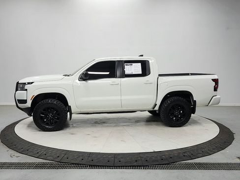 Used 2026 Nissan Frontier SV w/ All-Weather Content Package AWD/4WD image 4