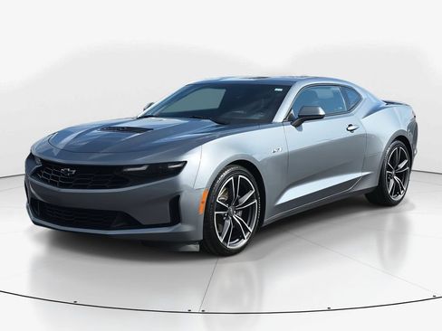 Used 2021 Chevrolet Camaro LT image 10