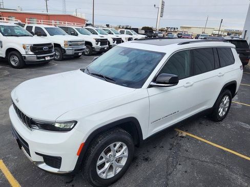 Used 2023 Jeep Grand Cherokee L Limited image 6