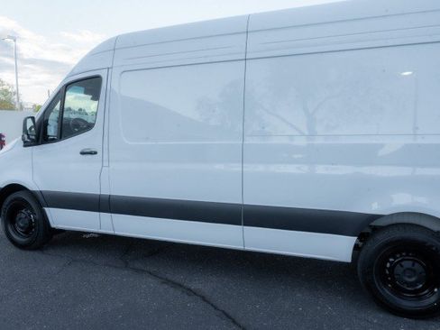 Used 2026 Mercedes-Benz Sprinter 2500 image 6