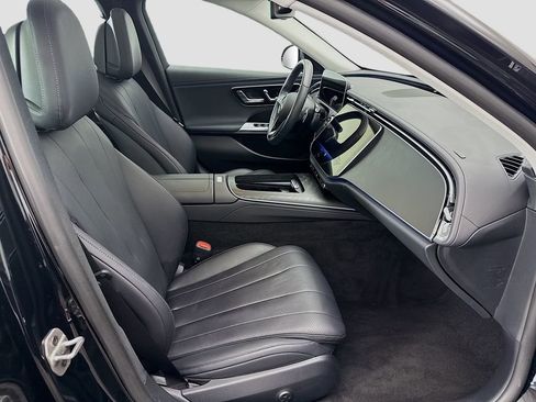 Certified 2025 Mercedes-Benz E 350 Sedan image 19