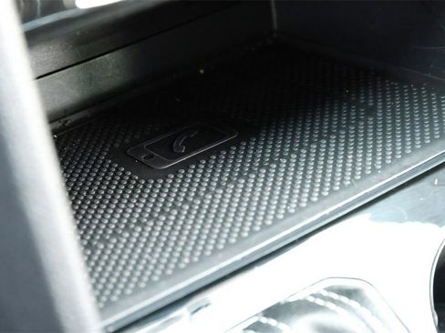 Used 2022 Volkswagen Atlas Cross Sport SEL Premium R-Line image 34