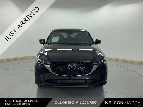 Used 2023 MAZDA CX-5 Signature AWD/4WD image 2