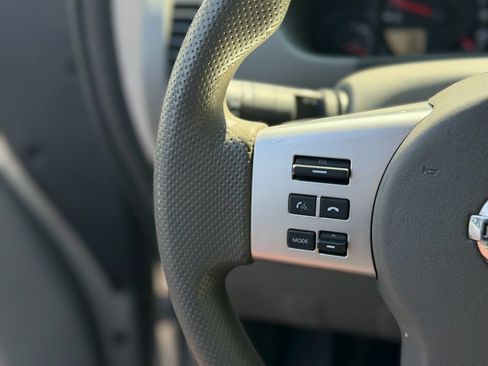 Used 2016 Nissan Frontier SV AWD/4WD image 13