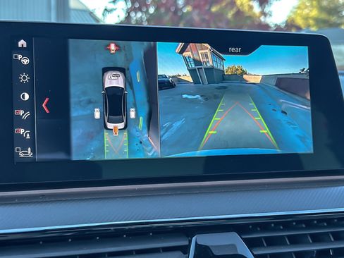 Used 2018 BMW M5 w/ Executive Package image 19