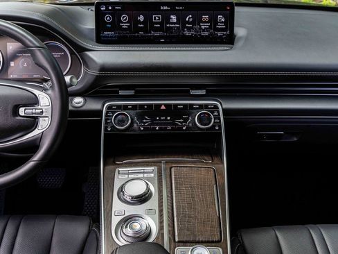 Used 2024 Genesis GV80 2.5T image 10