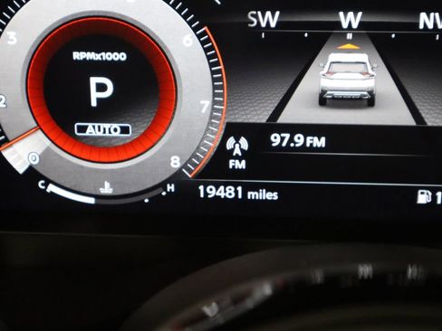 Used 2023 Nissan Rogue Platinum w/ Platinum Premium Package AWD/4WD image 32