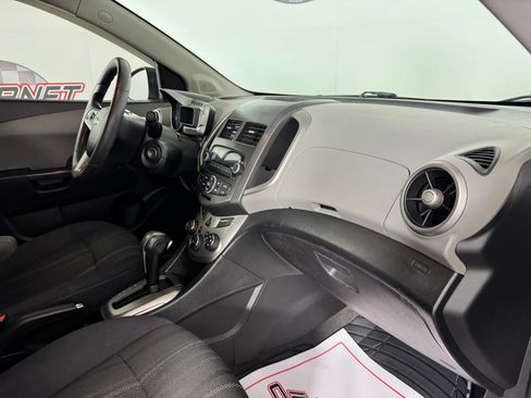 Used 2015 Chevrolet Sonic LT FWD image 12