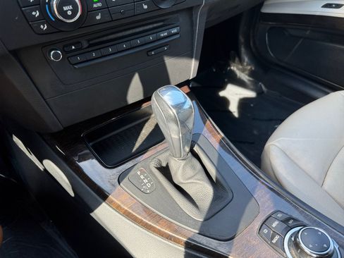 Used 2012 BMW 328i Convertible RWD image 20