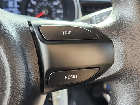 Used 2023 Kia Rio LX image 18