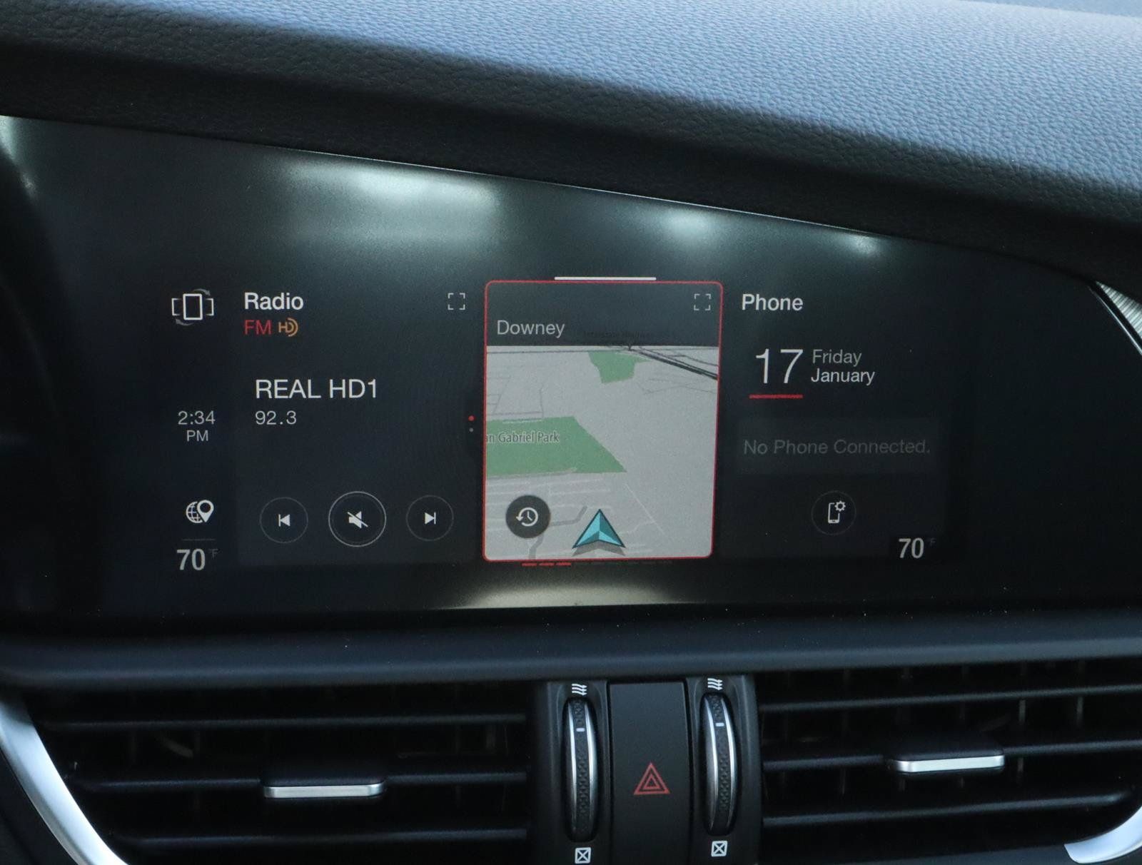 New 2025 Alfa Romeo Giulia w/ Veloce Package Rwd image 8