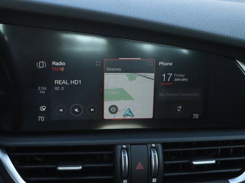 New 2025 Alfa Romeo Giulia w/ Veloce Package Rwd image 8