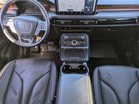 Used 2022 Lincoln Nautilus Reserve image 35