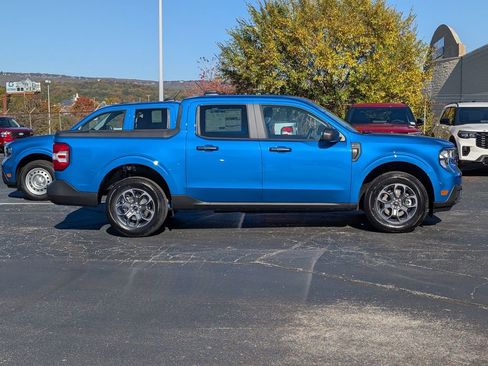 New 2025 Ford Maverick XLT image 3