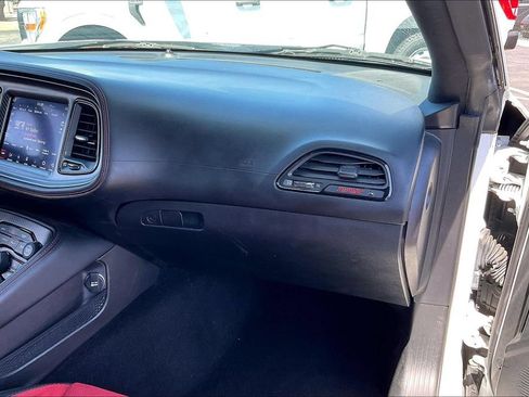 Used 2022 Dodge Challenger R/T Scat Pack RWD image 15