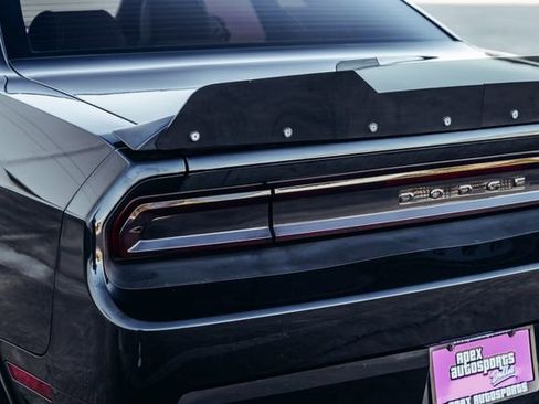 Used 2008 Dodge Challenger SRT8 image 49