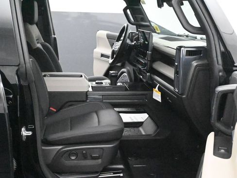 Certified 2026 GMC Hummer EV SUV AWD/4WD image 11
