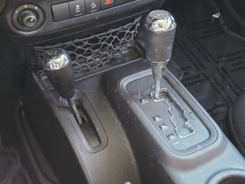 Used 2015 Jeep Wrangler Sport w/ Quick Order Package 24S image 17