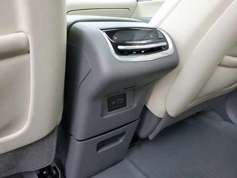 Certified 2024 Cadillac XT6 Premium Luxury w/ LPO, Floor Liner Package image 31