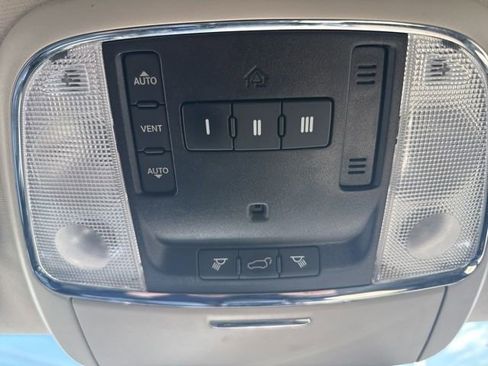 Used 2012 Dodge Durango Crew w/ Leather Interior Group AWD/4WD image 16