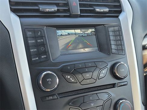 Used 2015 Ford Fusion S image 19