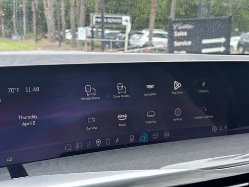 Certified 2025 Cadillac Escalade IQ Luxury 1 AWD/4WD image 27