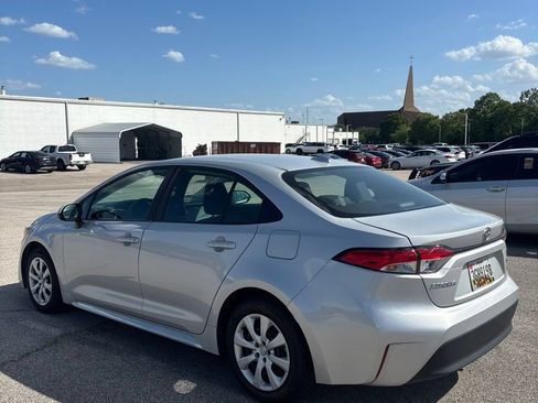 Used 2024 Toyota Corolla LE FWD image 13