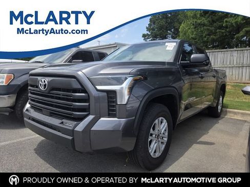 Used 2024 Toyota Tundra SR5 w/ SR5 Convenience Package RWD image 1