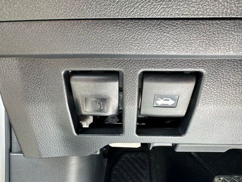 Used 2024 Lexus GX 550 image 15