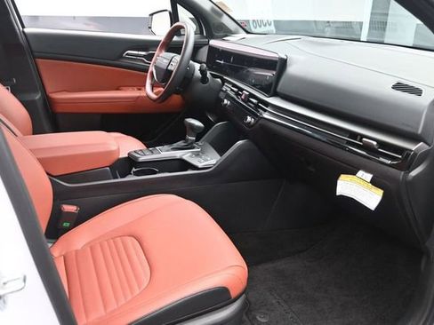 Used 2026 Kia Sportage SX FWD image 28