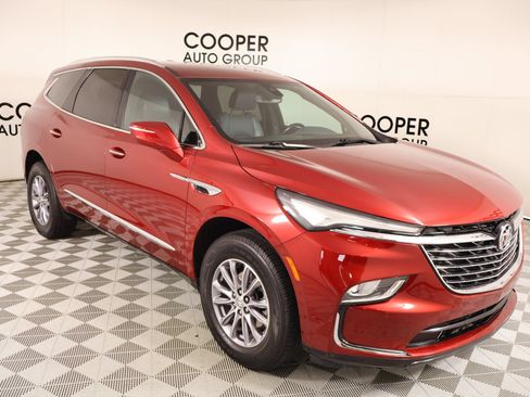 Used 2024 Buick Enclave Essence FWD image 1