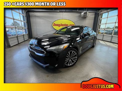 Used 2018 Kia Stinger Premium RWD image 1