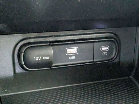 Used 2024 Kia Sportage LX FWD image 22