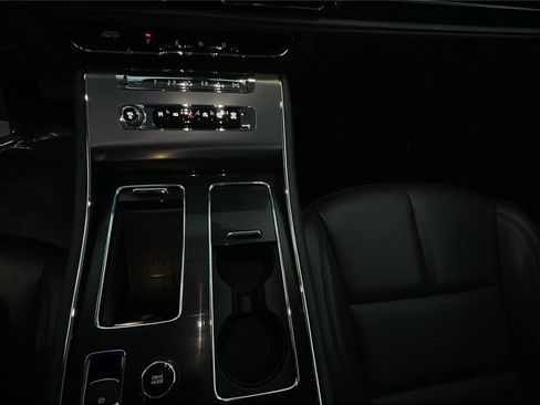 Used 2025 Lincoln Aviator AWD image 18