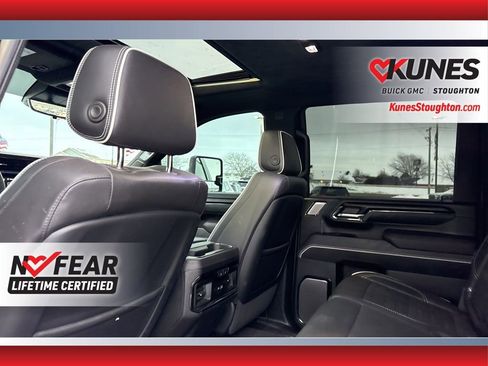 Used 2024 GMC Sierra 2500 AT4X image 40