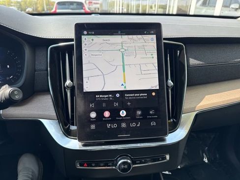 Certified 2025 Volvo XC90 B6 Plus AWD/4WD image 23