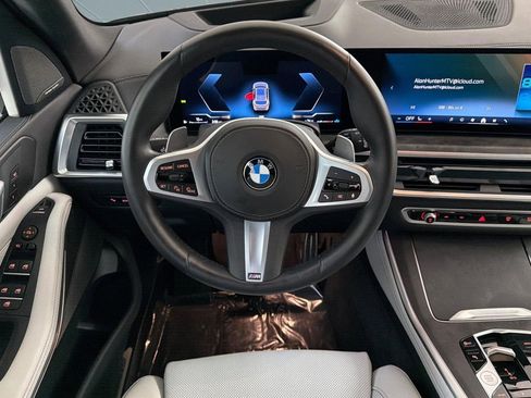 Used 2026 BMW X5 sDrive40i w/ M Sport Package RWD image 29