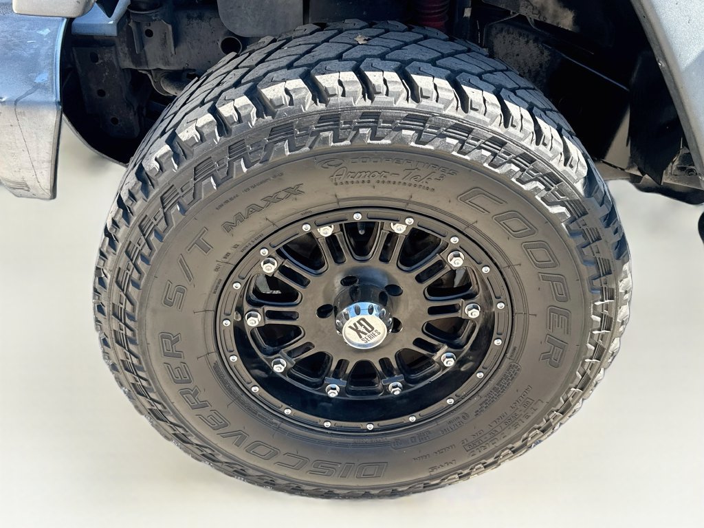 Used 2014 Jeep Wrangler Unlimited Rubicon w/ Connectivity Group AWD/4WD image 36