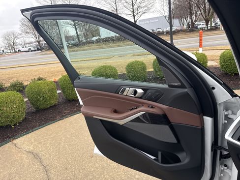 New 2026 BMW X5 sDrive40i image 20