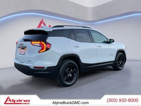 Used 2024 GMC Terrain AT4 image 5