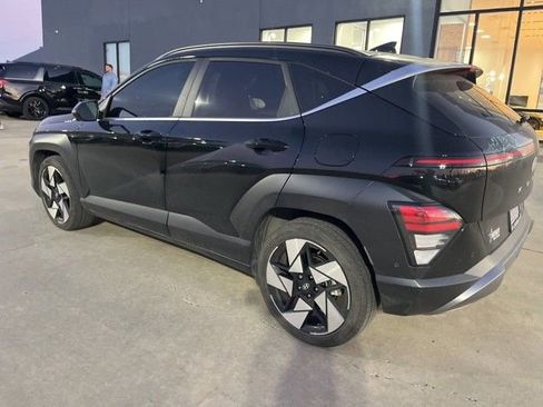 Used 2024 Hyundai Kona Limited FWD image 5